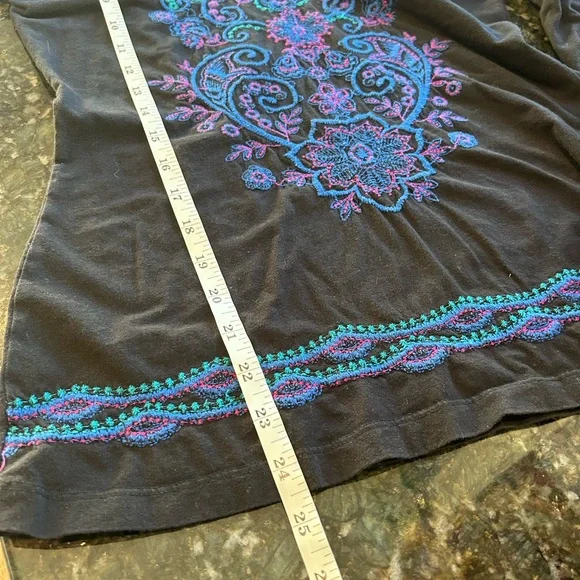 Johnny Was LA Fitted V Neck Embroidered 2/3 length sleeve top. 100% cotton. Boho - Picture 12 of 14